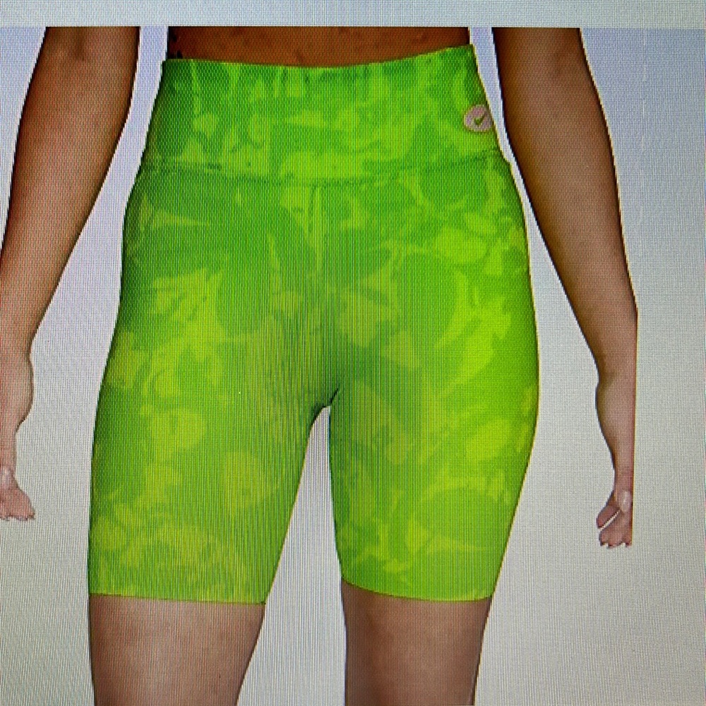Woman Nike training /bike short size extra small nwt